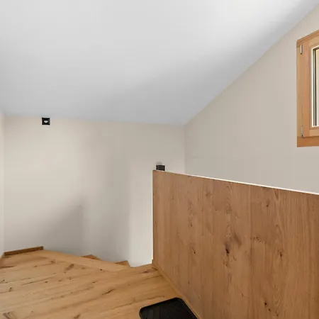 Stilvolle 4.5 Nahe Der Talstation * Vella