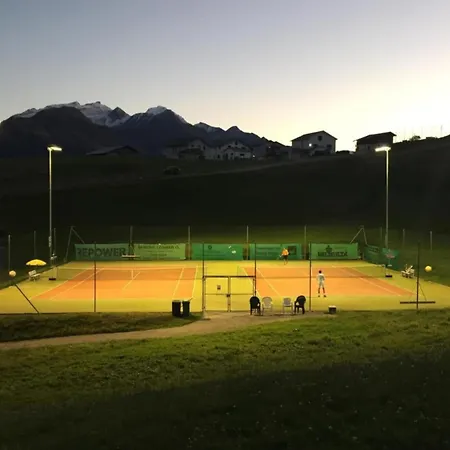 Stilvolle 4.5 Nahe Der Talstation Vella