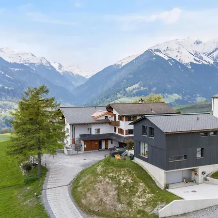 Stilvolle 4.5 Nahe Der Talstation Vella