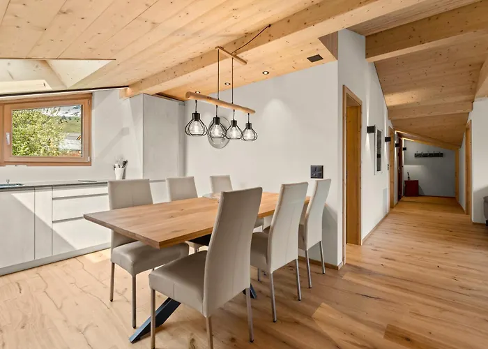 Stilvolle 4.5 Nahe Der Talstation Apartment